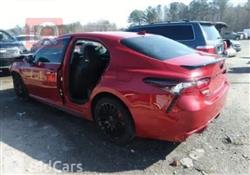 تۆیۆتا کامری